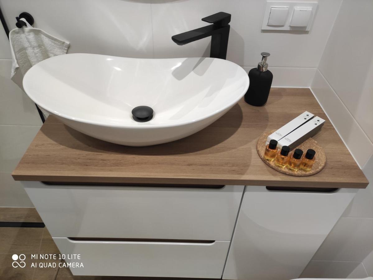 Apartament Pileckiego Nowy Dwor Mazowiecki Modlin Airport Екстериор снимка